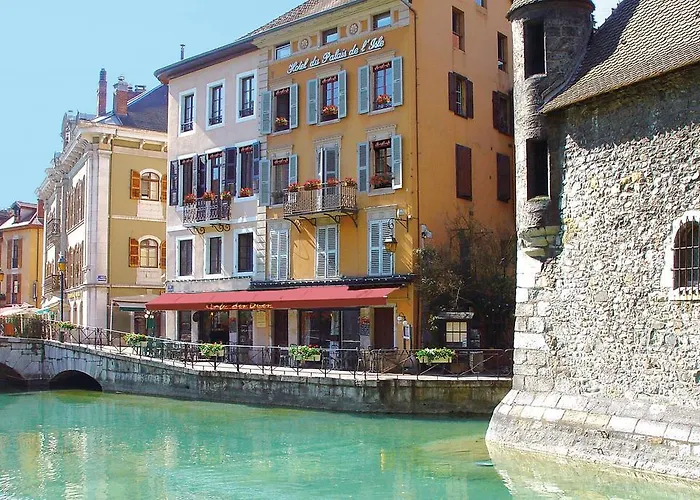 Hotell Du Palais De L'isle 3*
