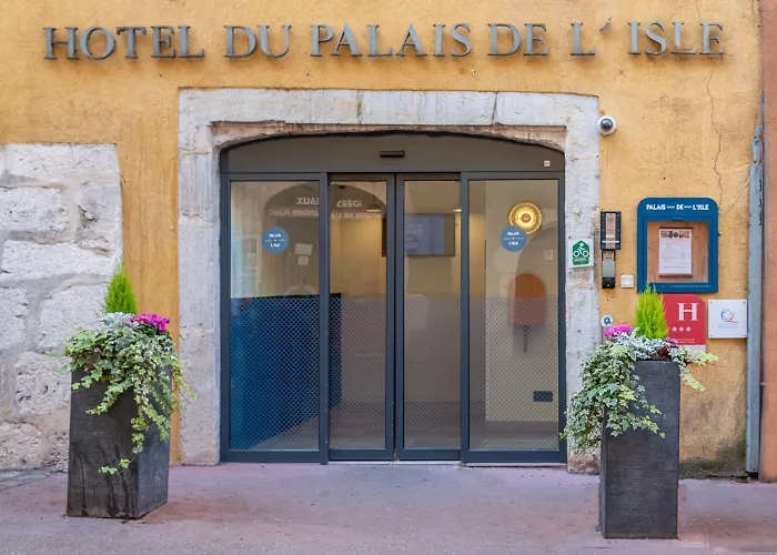 Du Palais De L'isle Hotell 3*