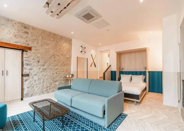 Hotell Du Palais De L'isle 3*